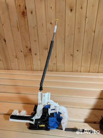 Замок двери Kia sportage 4