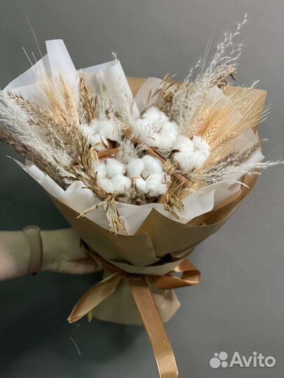 Букет из сухоцветов пшеницы лаванды хлопка
