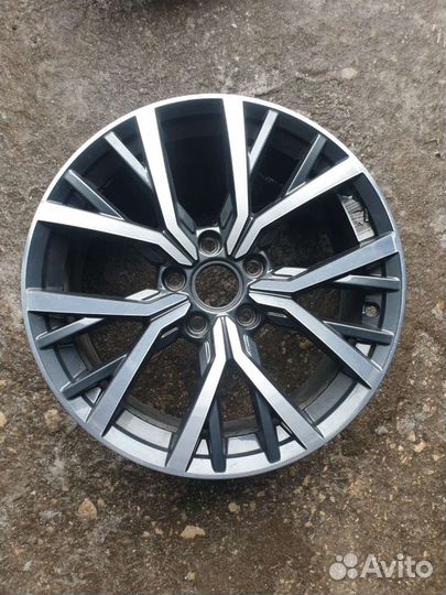 Volkswagen tiguan диск литой R17 1шт