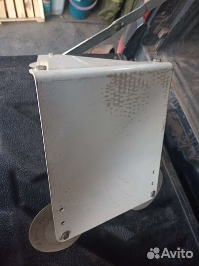 Столик съемный для надувной лодки