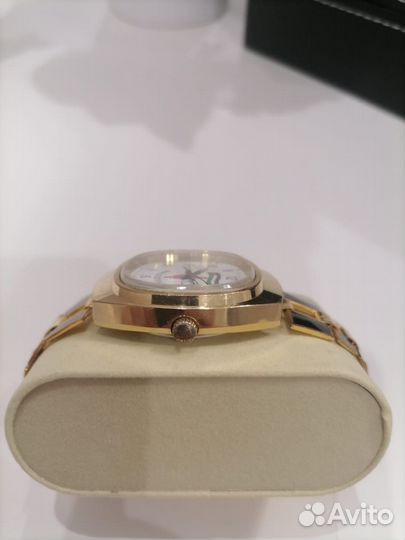 Часы GUB Glashutte ГДР