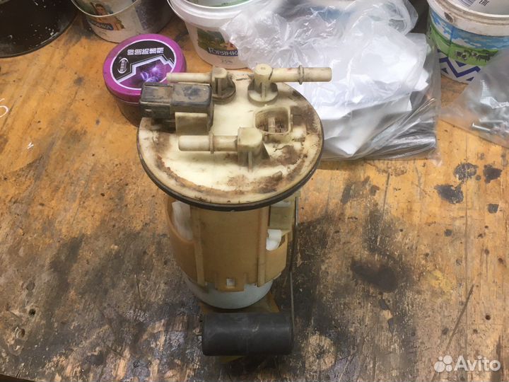 Топливный насос Мицубиси отлендер