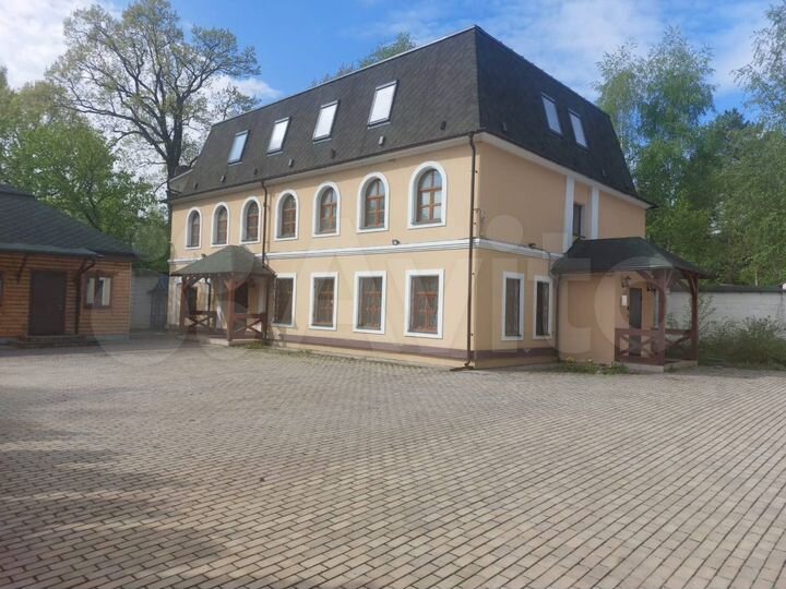 Здание, 452.6 м²