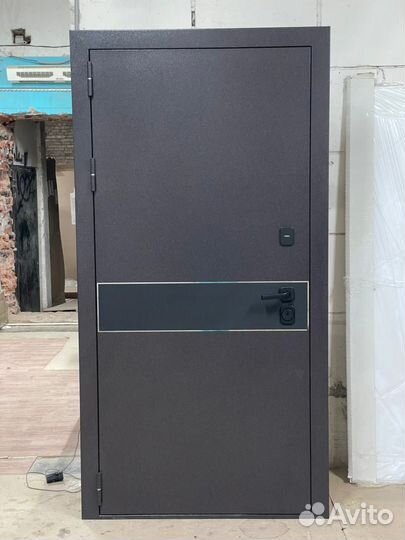 Дверь входная металлическая