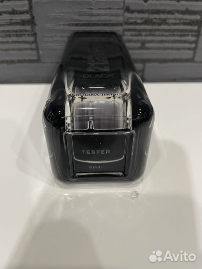 Туалетная вода black 212 vip Carolina Herrera