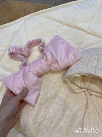 Пакет фирменных вещей иКонверт на выписку