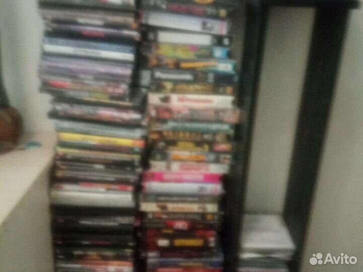Видеокассеты DVD диски компьютерные игры