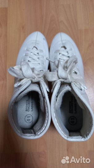 Коньки фигурные