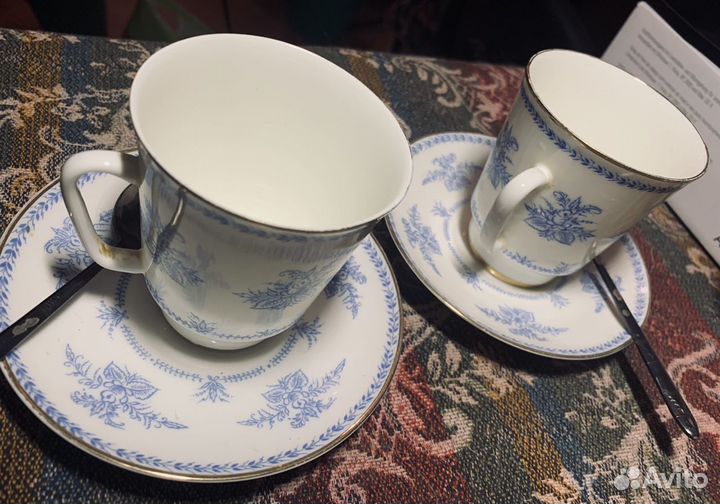 Кофейные пары с ложечками