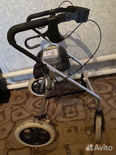 Ходунки для взрослых на колесах