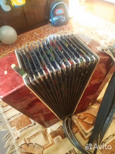 Продаю гармонь чайка 2