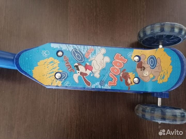 Самокат детский трехколесный