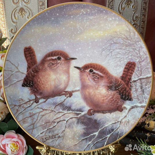 Тарелка из серии Мир птиц в зимнем волшебстве