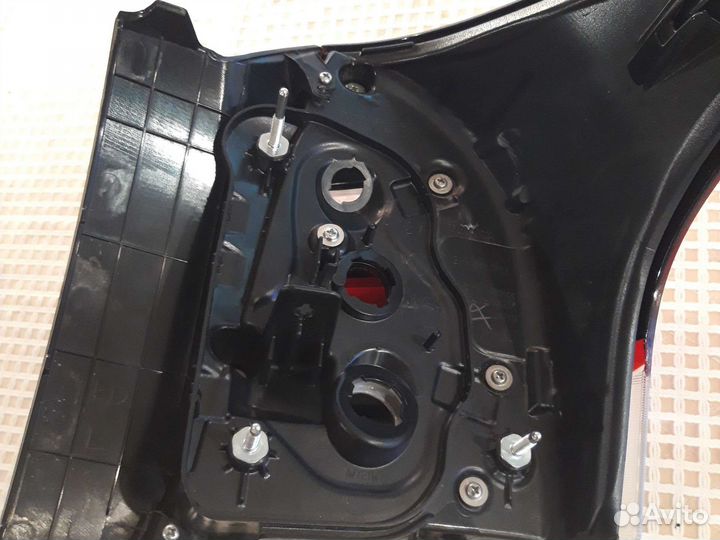 Стоп сигнал левый(13-106) Toyota coroia fielder