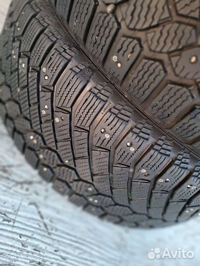 Gislaved Nord Frost 200 215/60 R16