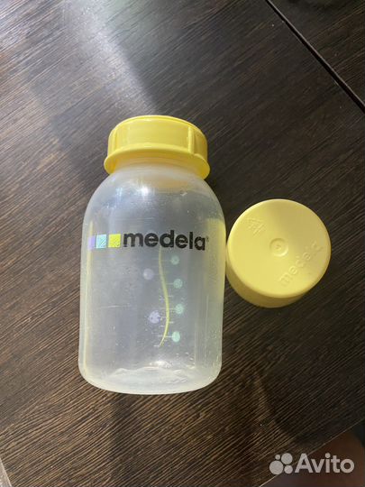 Молокоотсос ручной и другое от medela