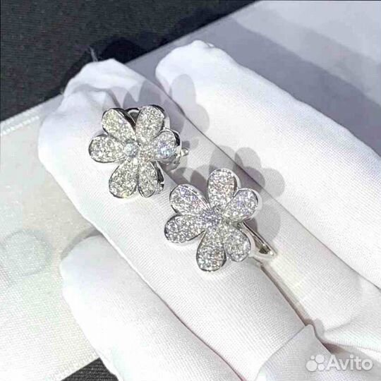 Ван Клиф браслет из белого золота c ониксом