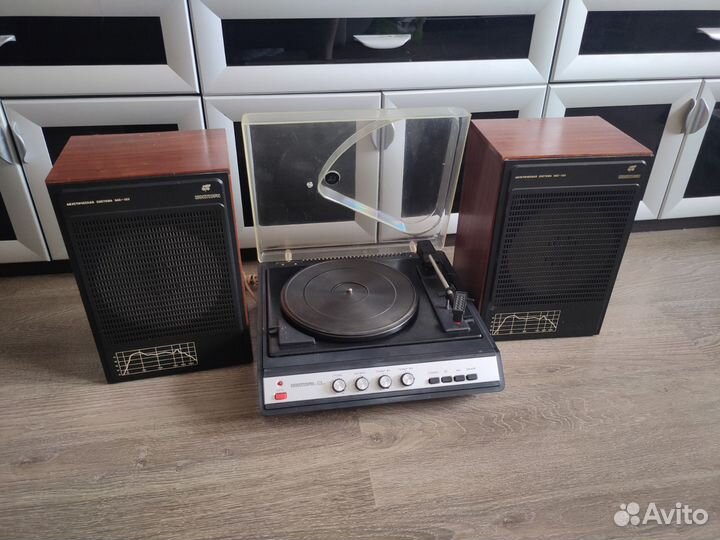 Проигрыватель винила Ноктюрн