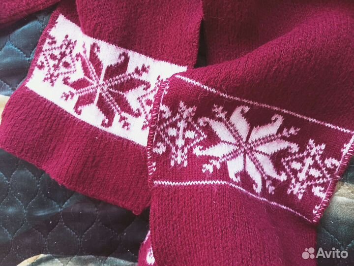 Зимняя шапка с шарфом