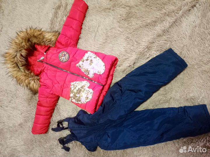 Зимний комбинезон для девочки