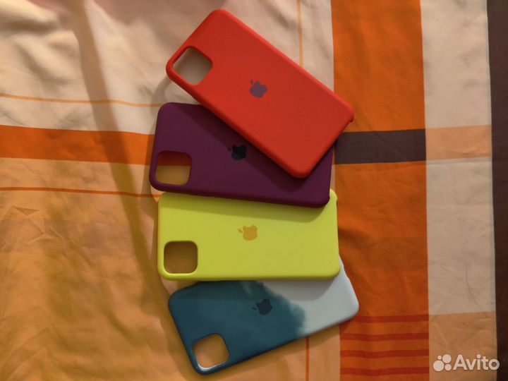 Чехлы на iPhone разные по цене