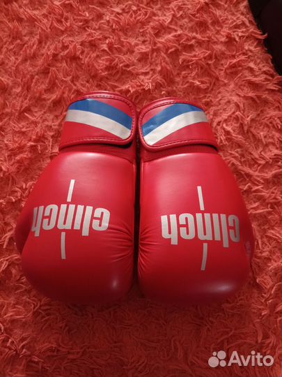 Боксерские перчатки