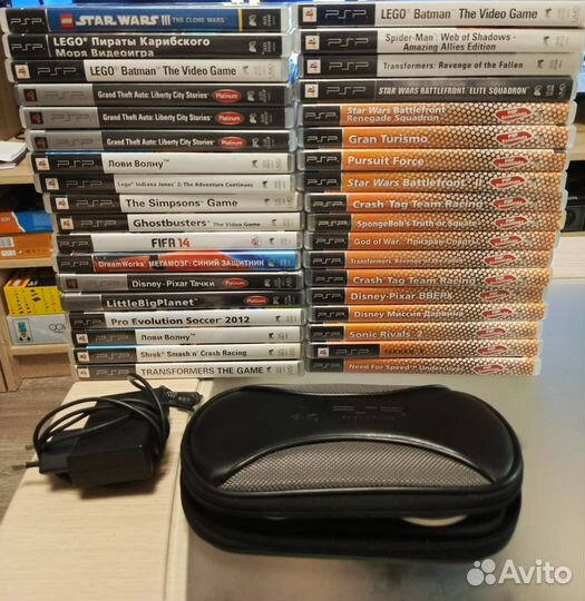 PSP с 38 играми