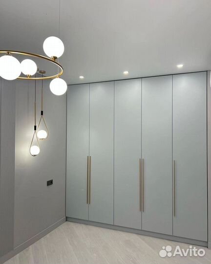 Шкаф распашной на заказ