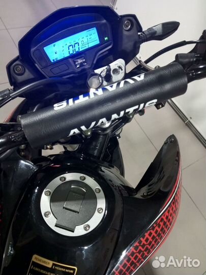 Мотоцикл Avantis MT300