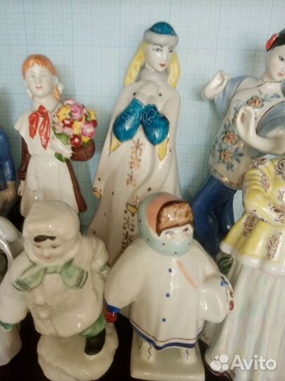Фарфоровые статуэтки. 9шт