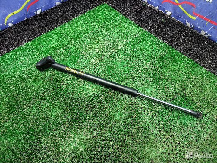 Амортизатор двери багажника правый Mitsubishi Paje