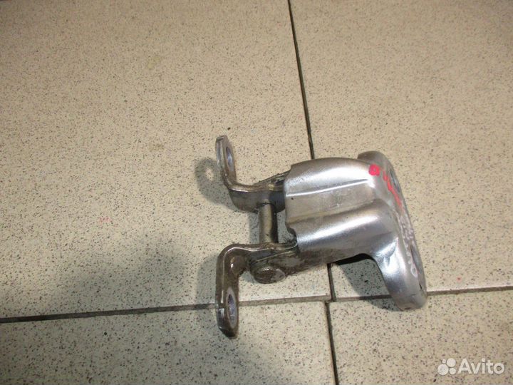 Петля двери задней левой верхняя Subaru Legacy Ou