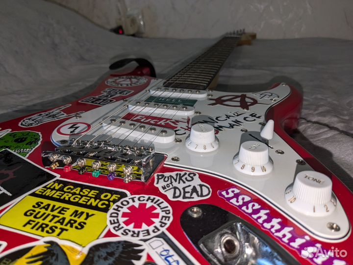 Электрогитара Fender Stratocaster