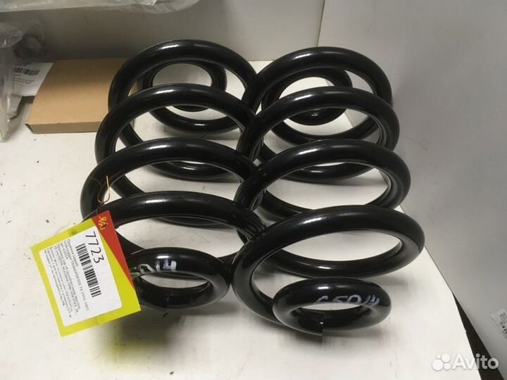 Пружина задняя Volkswagen Transporter T4 1991-2003