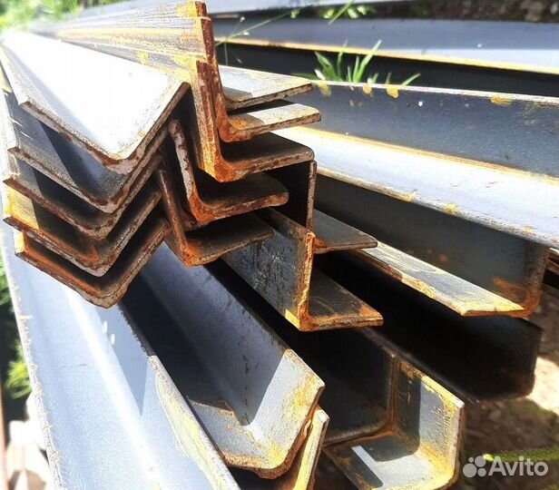 Уголок стальной