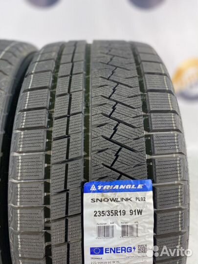 Triangle Trin PL02 235/35 R19 90W