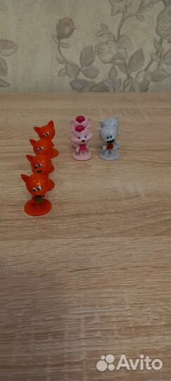 Игрушки из киндер яиц