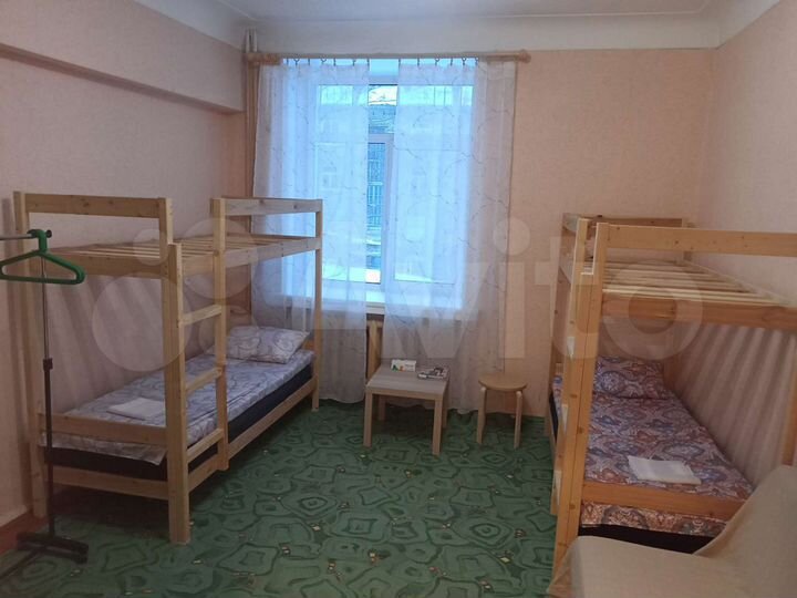 2-к. квартира, 53 м², 1/4 эт.