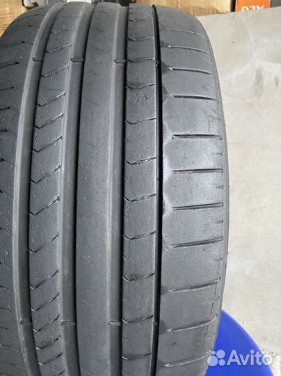 Pirelli P Zero PZ4 275/35 R20 102Y