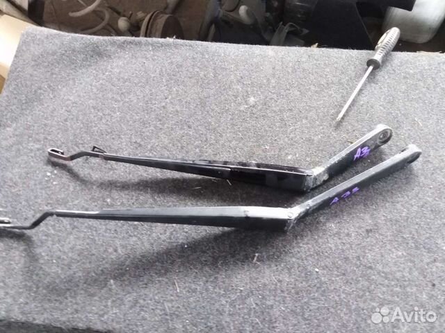 Поводок дворника Ниссан цефиро А33