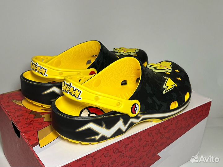 9 US Crocs Pikachu Classic Clog Black / Yellow