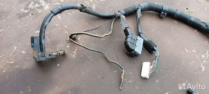 Проводка двигателя 4A91 1.5 Митсубиси Лансер 10