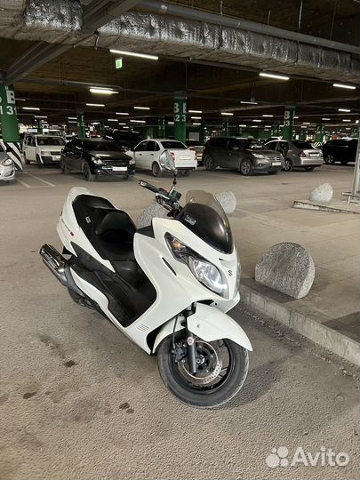 Suzuki SkyWave 250 Максискутер