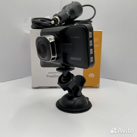 Видеорегистратор Digma FreeDrive 118