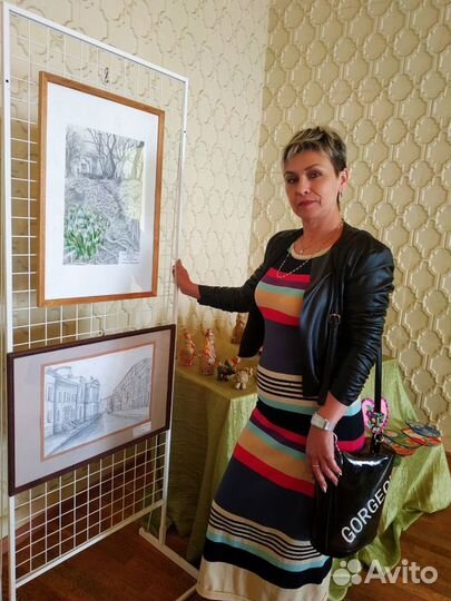 Преподаватель изо