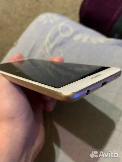 HUAWEI Y9 (2018), 3/32 ГБ