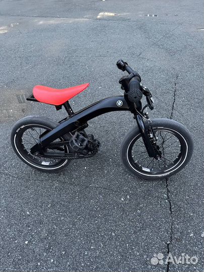 Детский велосипед BMW