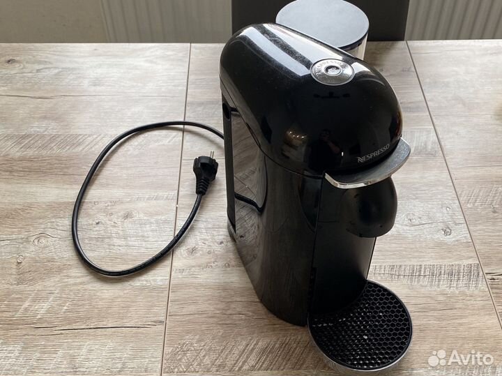 Кофемашина nespresso vertuo plus