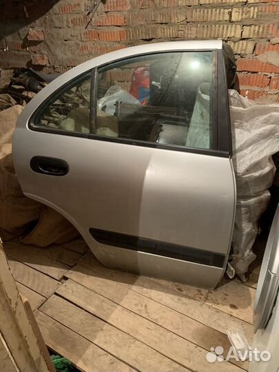 Много запчастей на nissan almera н 16