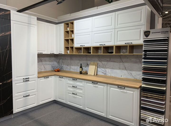 Кухонный гарнитур угловой